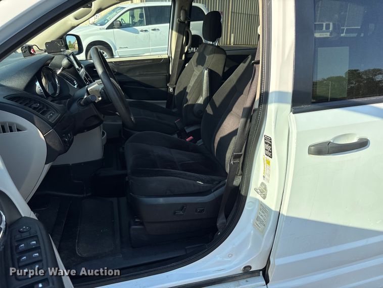 image for item NK9086 2019 Dodge Grand Caravan handicap accessible van