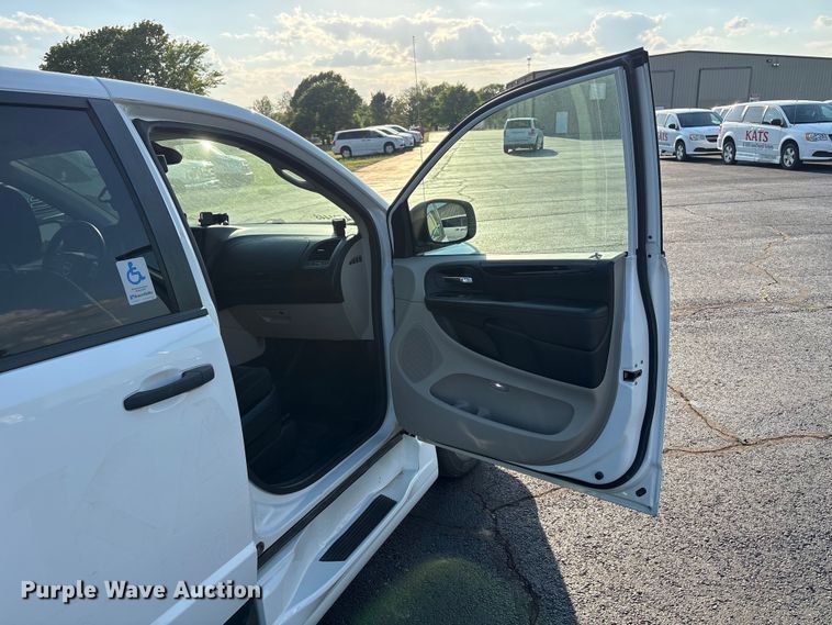 image for item NK9086 2019 Dodge Grand Caravan handicap accessible van