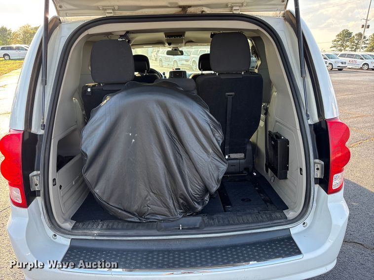 image for item NK9086 2019 Dodge Grand Caravan handicap accessible van