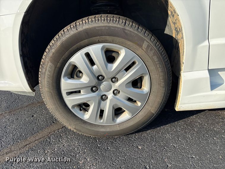 image for item NK9086 2019 Dodge Grand Caravan handicap accessible van