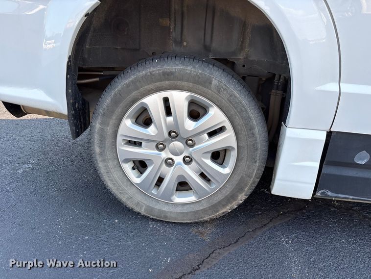 image for item NK9086 2019 Dodge Grand Caravan handicap accessible van