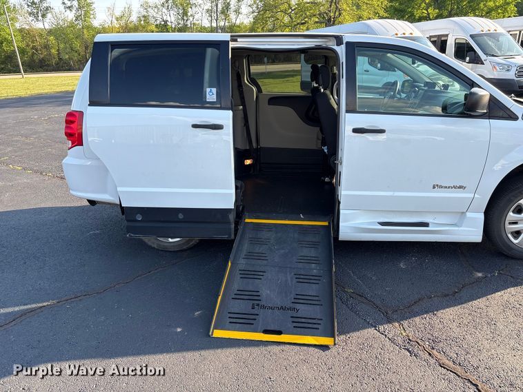 image for item NK9086 2019 Dodge Grand Caravan handicap accessible van