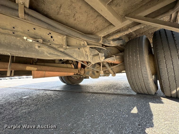 image for item NK9088 2015 Ford E450 shuttle bus