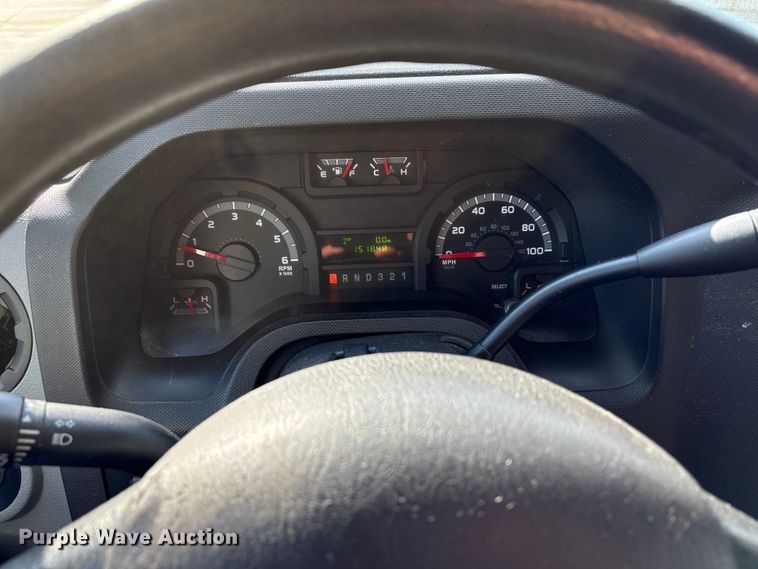 image for item NK9088 2015 Ford E450 shuttle bus