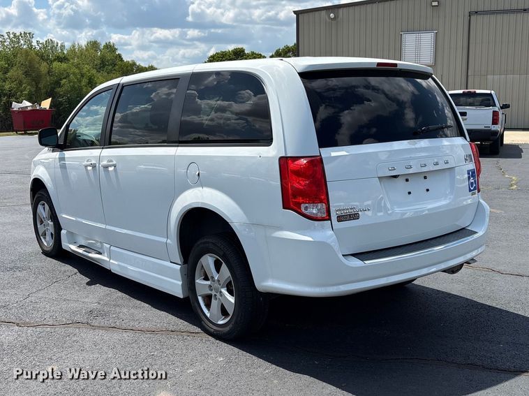 image for item NK9092 2018 Dodge Grand Caravan handicap accessible van