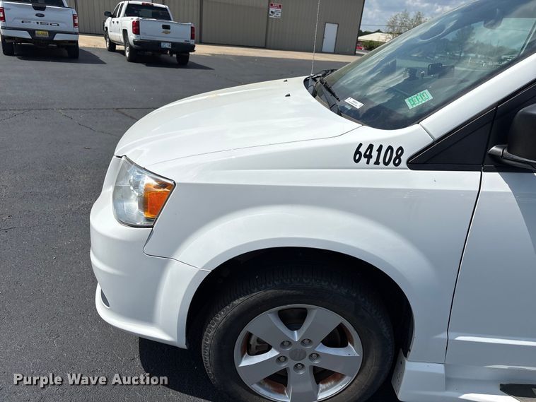 image for item NK9092 2018 Dodge Grand Caravan handicap accessible van