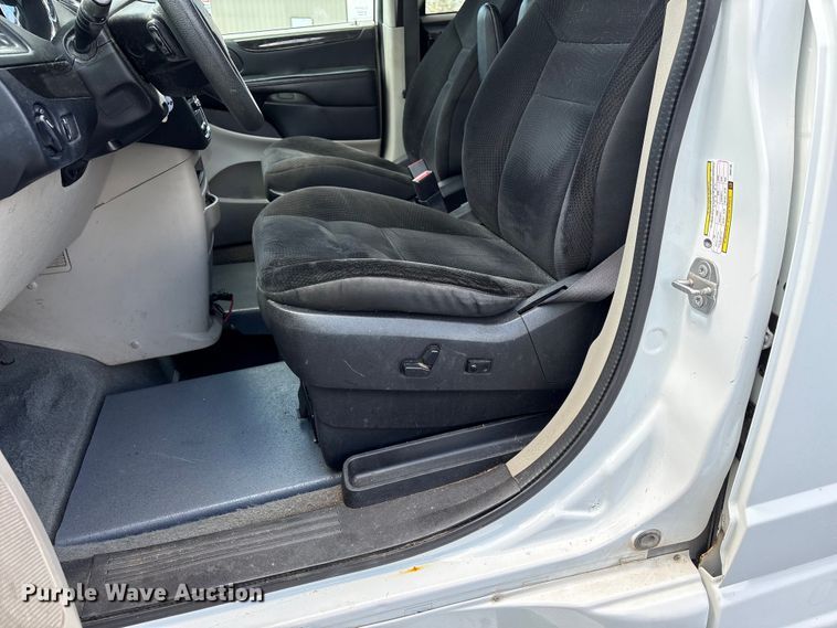 image for item NK9092 2018 Dodge Grand Caravan handicap accessible van