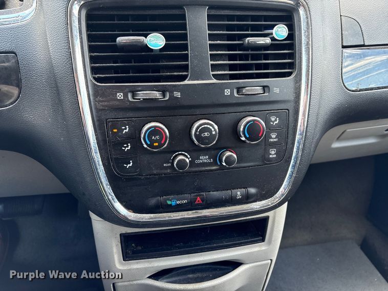 image for item NK9092 2018 Dodge Grand Caravan handicap accessible van