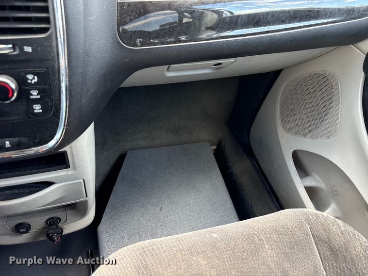 image for item NK9092 2018 Dodge Grand Caravan handicap accessible van