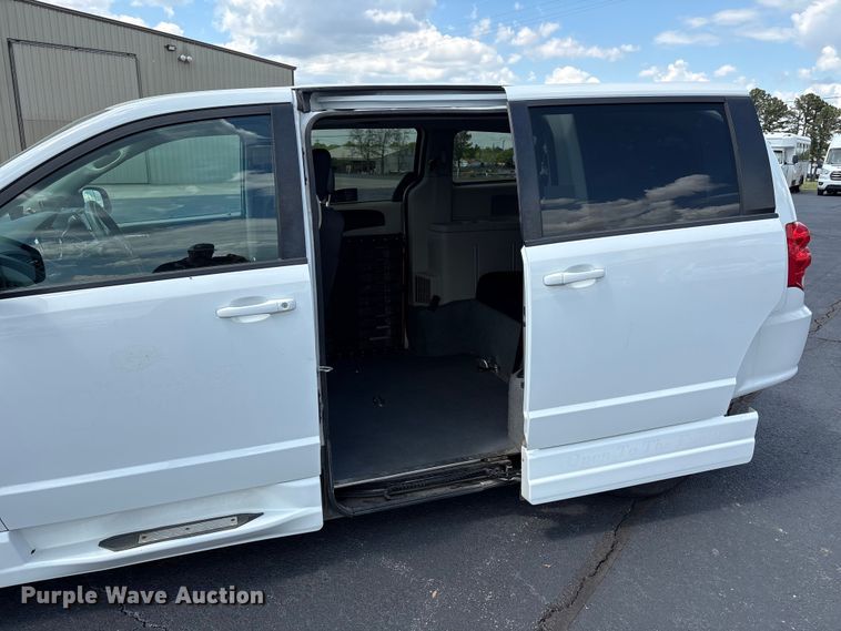 image for item NK9092 2018 Dodge Grand Caravan handicap accessible van