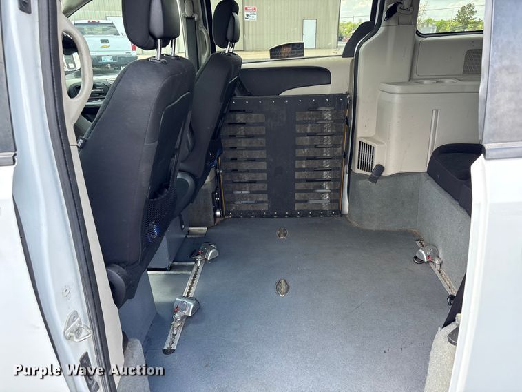 image for item NK9092 2018 Dodge Grand Caravan handicap accessible van