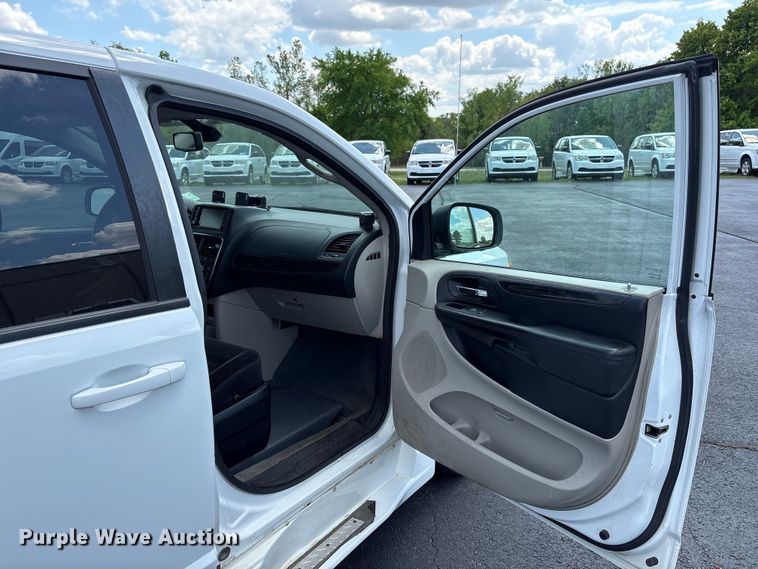 image for item NK9092 2018 Dodge Grand Caravan handicap accessible van