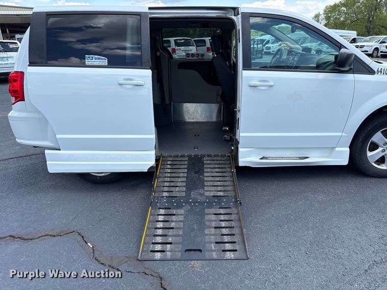 image for item NK9092 2018 Dodge Grand Caravan handicap accessible van