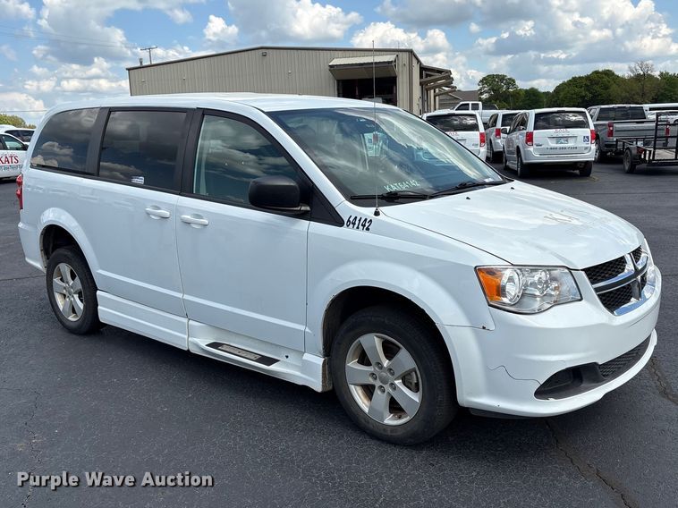 image for item NK9093 2018 Dodge Grand Caravan handicap accessible van