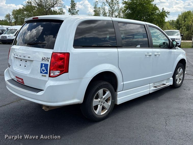 image for item NK9093 2018 Dodge Grand Caravan handicap accessible van