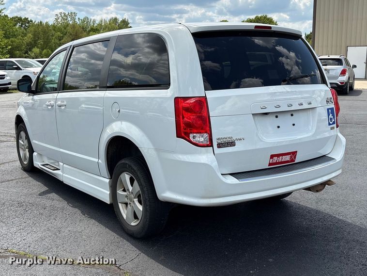 image for item NK9093 2018 Dodge Grand Caravan handicap accessible van