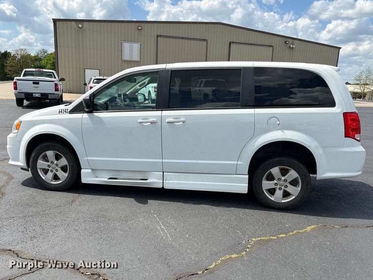 image for item NK9093 2018 Dodge Grand Caravan handicap accessible van
