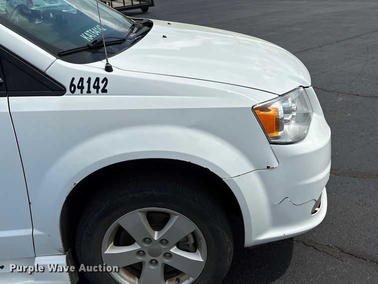 image for item NK9093 2018 Dodge Grand Caravan handicap accessible van