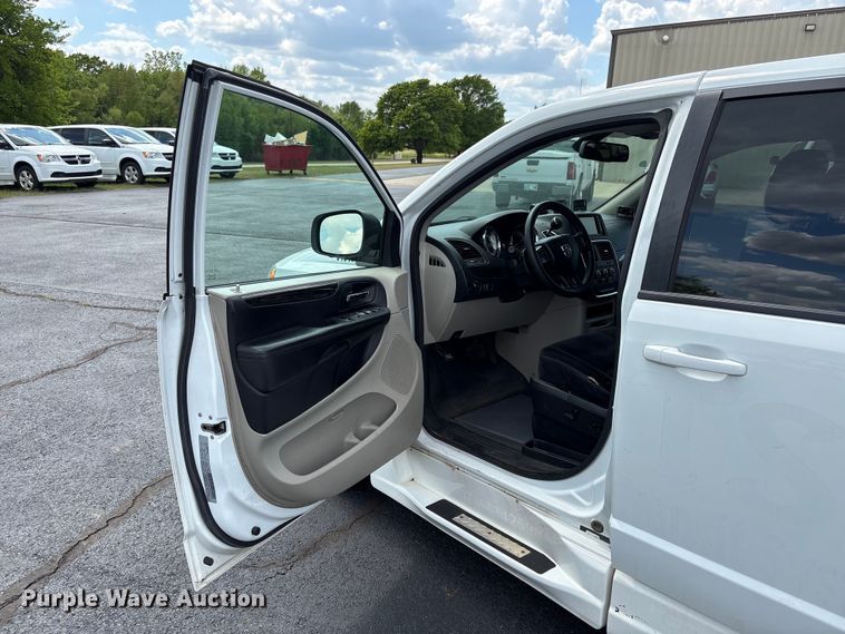 image for item NK9093 2018 Dodge Grand Caravan handicap accessible van
