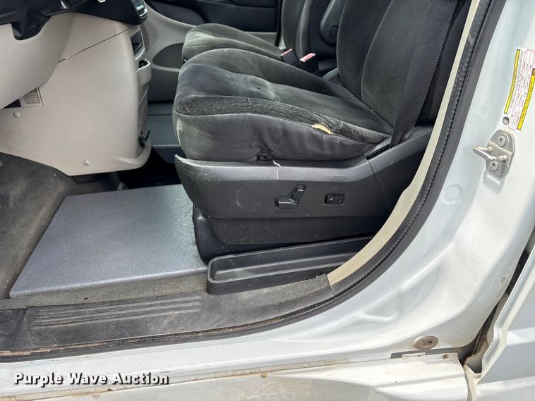 image for item NK9093 2018 Dodge Grand Caravan handicap accessible van