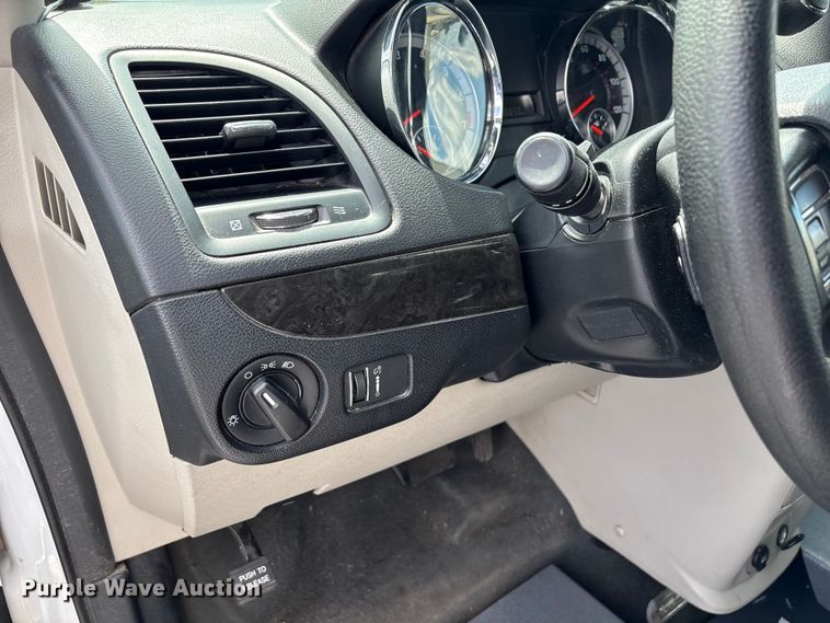 image for item NK9093 2018 Dodge Grand Caravan handicap accessible van