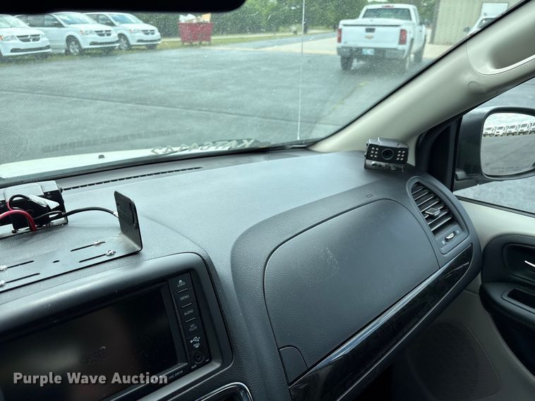 image for item NK9093 2018 Dodge Grand Caravan handicap accessible van