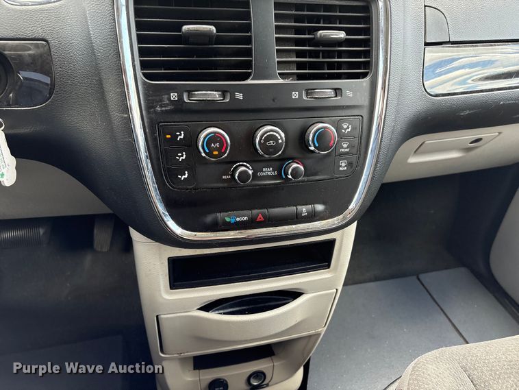 image for item NK9093 2018 Dodge Grand Caravan handicap accessible van