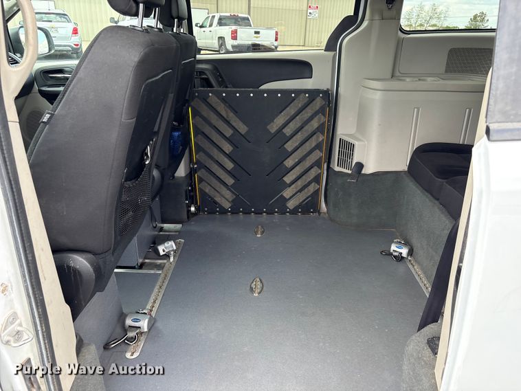 image for item NK9093 2018 Dodge Grand Caravan handicap accessible van