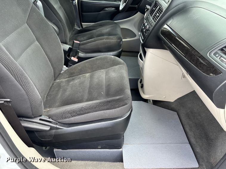 image for item NK9093 2018 Dodge Grand Caravan handicap accessible van