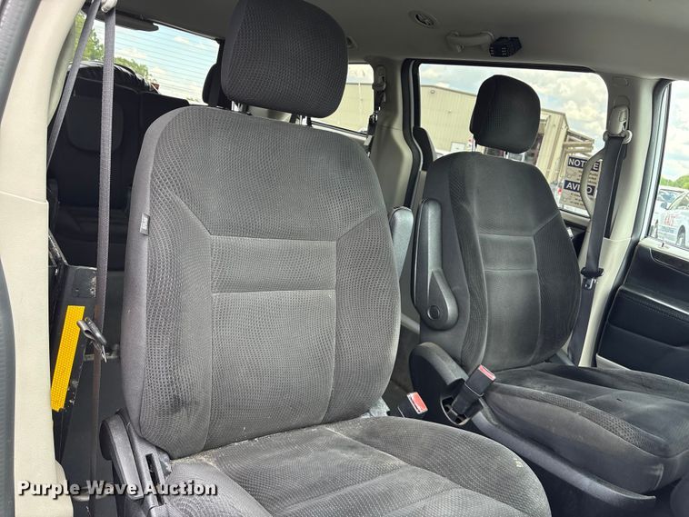 image for item NK9093 2018 Dodge Grand Caravan handicap accessible van