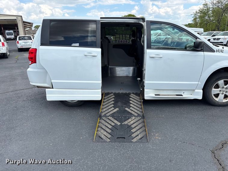 image for item NK9093 2018 Dodge Grand Caravan handicap accessible van