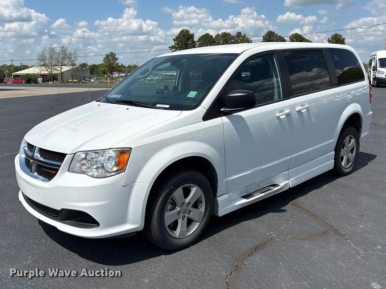 image for item NK9094 2018 Dodge Grand Caravan handicap accessible van
