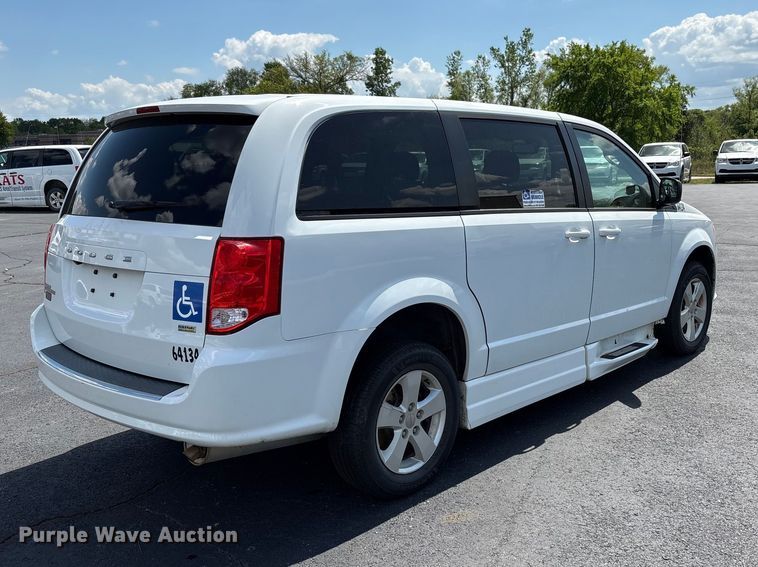 image for item NK9094 2018 Dodge Grand Caravan handicap accessible van