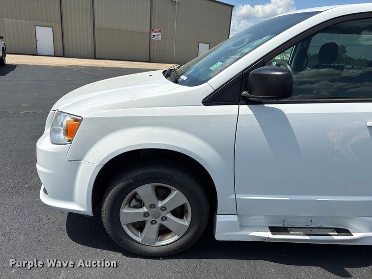 image for item NK9094 2018 Dodge Grand Caravan handicap accessible van