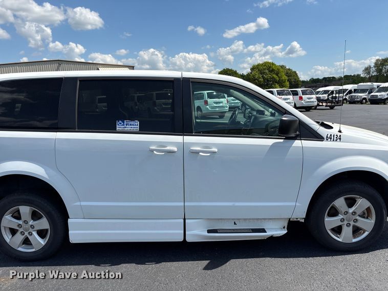 image for item NK9094 2018 Dodge Grand Caravan handicap accessible van
