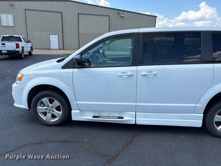 image for item NK9094 2018 Dodge Grand Caravan handicap accessible van