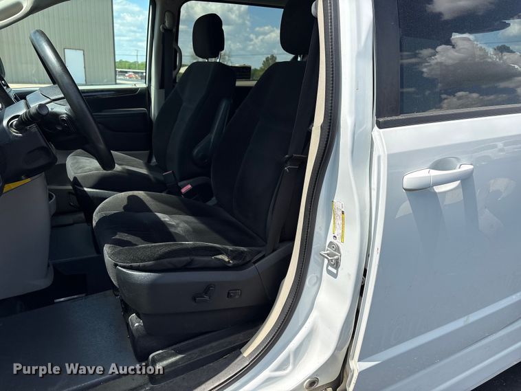 image for item NK9094 2018 Dodge Grand Caravan handicap accessible van