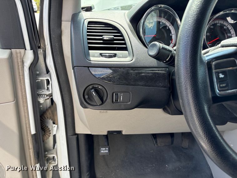 image for item NK9094 2018 Dodge Grand Caravan handicap accessible van