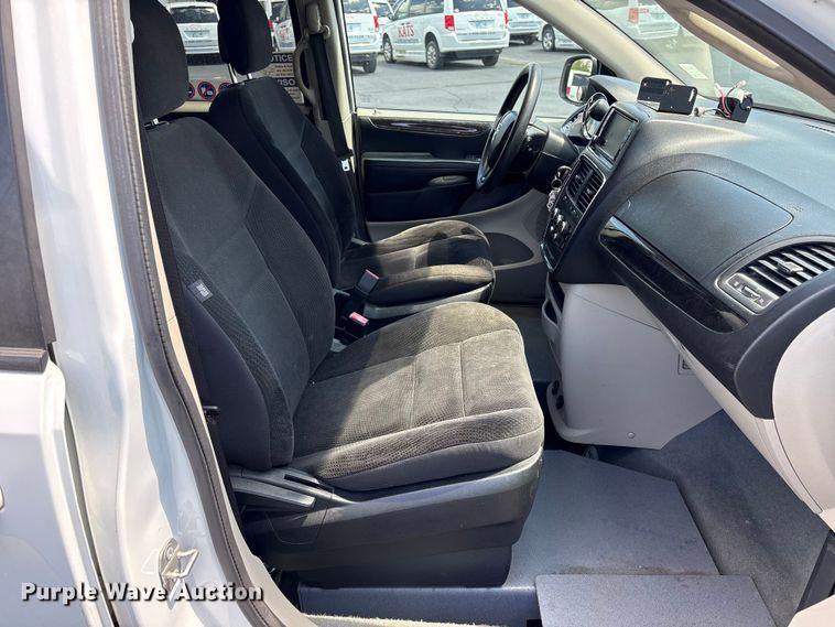 image for item NK9094 2018 Dodge Grand Caravan handicap accessible van