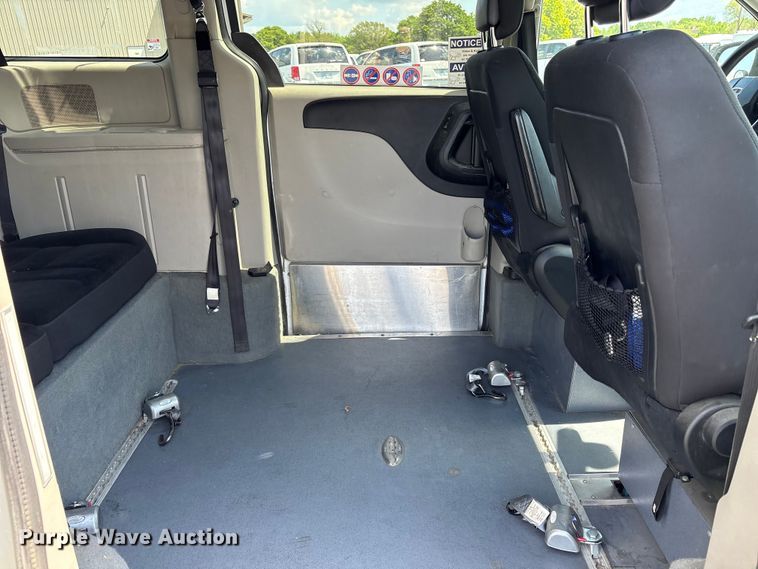 image for item NK9094 2018 Dodge Grand Caravan handicap accessible van