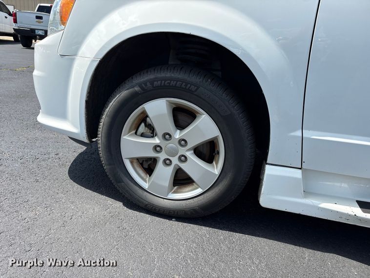 image for item NK9094 2018 Dodge Grand Caravan handicap accessible van