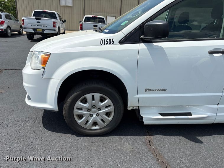 image for item NK9095 2019 Dodge Grand Caravan handicap accessible van