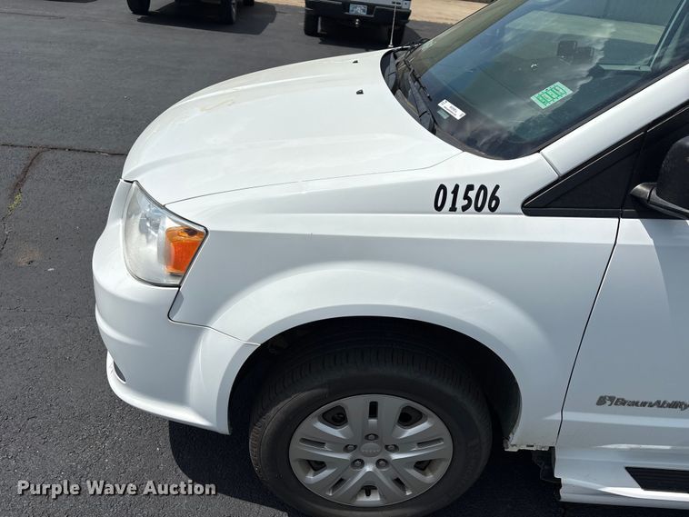 image for item NK9095 2019 Dodge Grand Caravan handicap accessible van