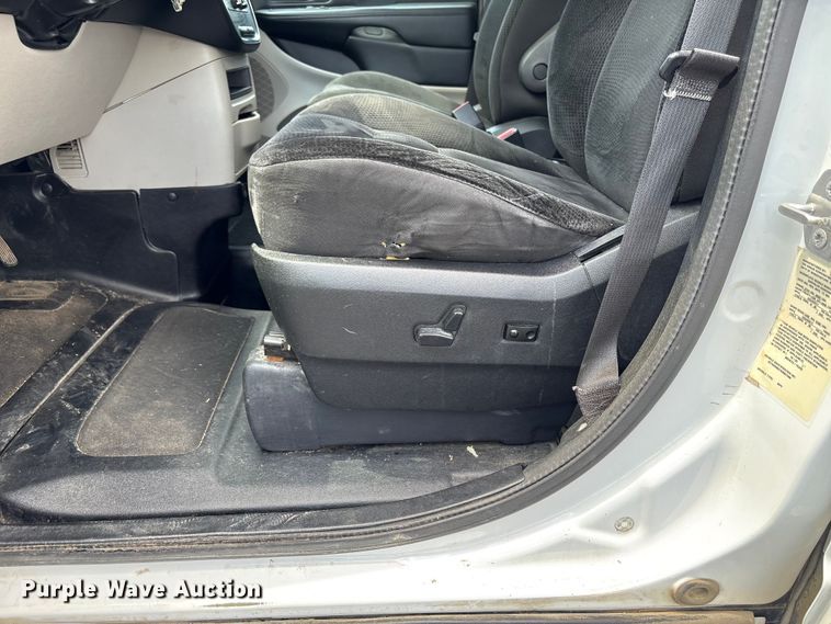 image for item NK9095 2019 Dodge Grand Caravan handicap accessible van