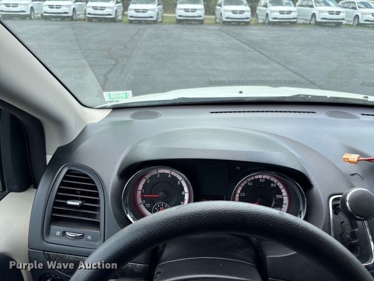 image for item NK9096 2015 Dodge Grand Caravan van