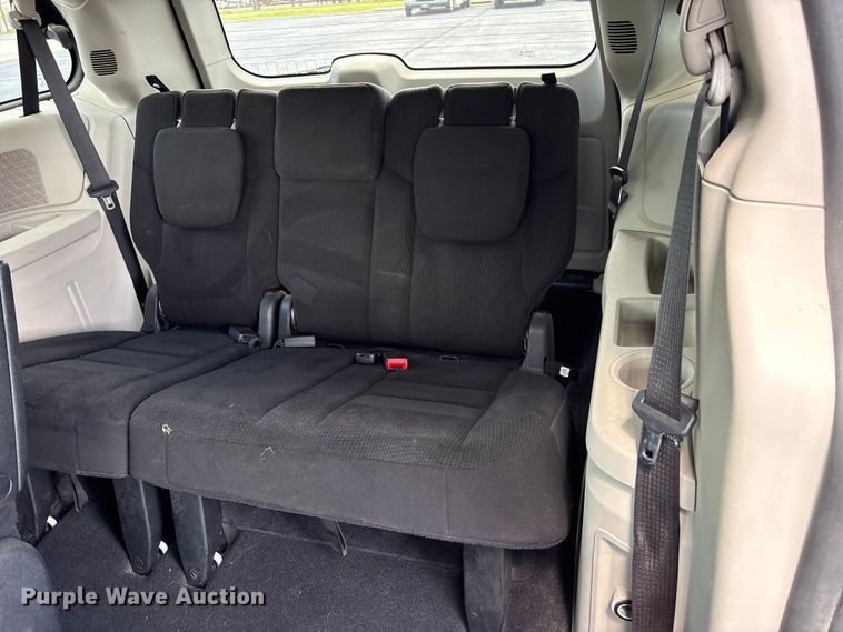 image for item NK9096 2015 Dodge Grand Caravan van