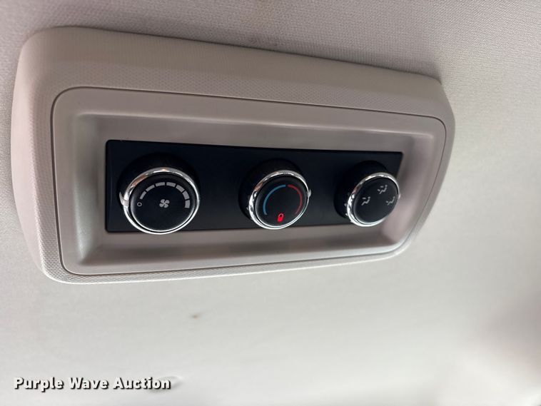 image for item NK9096 2015 Dodge Grand Caravan van