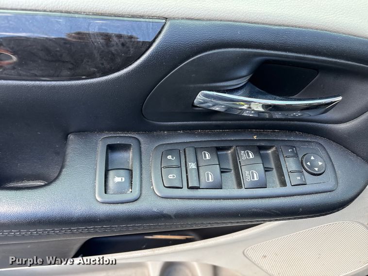 image for item NK9097 2019 Dodge Grand Caravan handicap accessible van