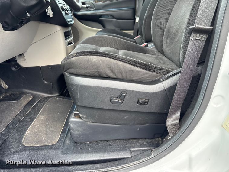 image for item NK9097 2019 Dodge Grand Caravan handicap accessible van
