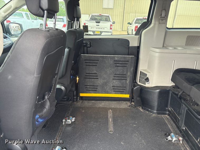 image for item NK9097 2019 Dodge Grand Caravan handicap accessible van